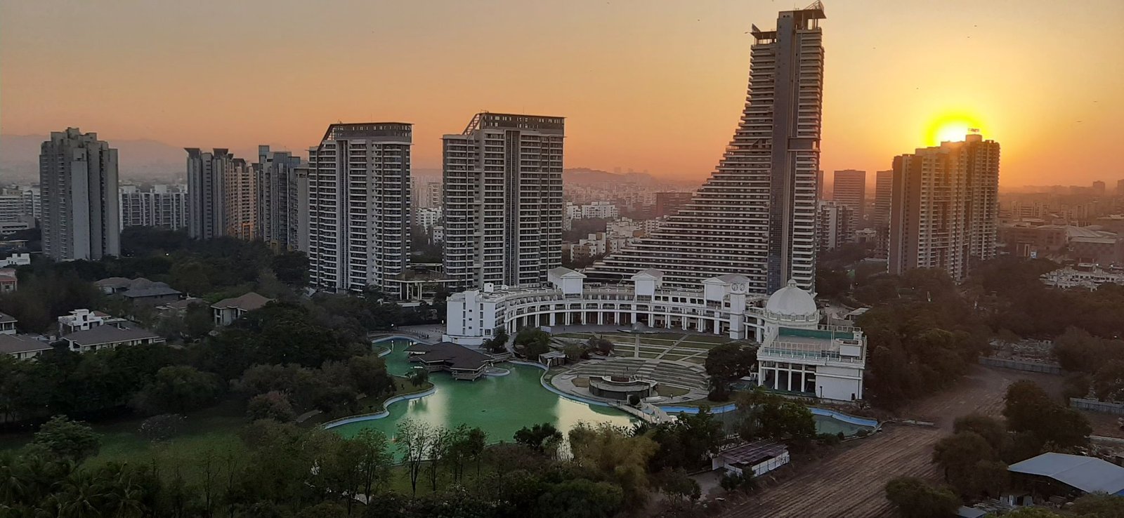Pune skyline